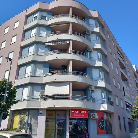 Apartment Inna With Free Garage Parking Zara Esterno foto