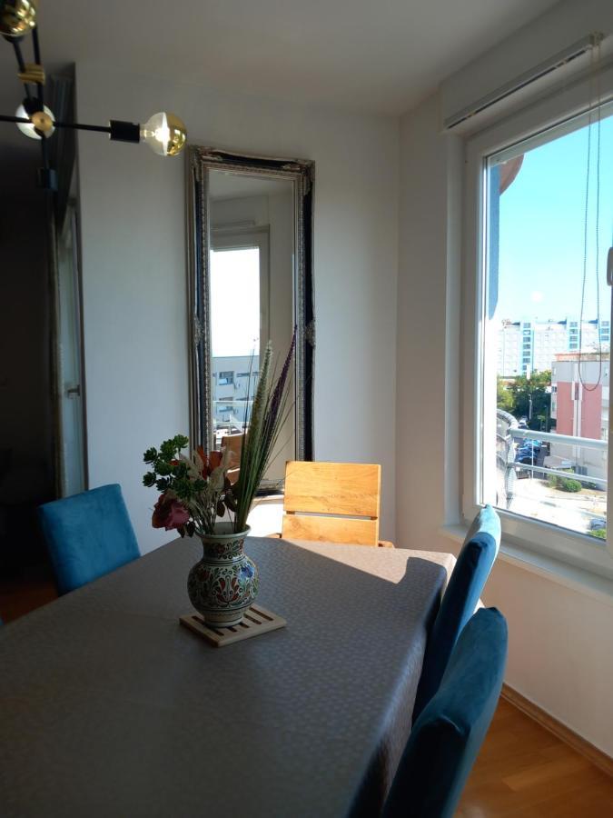 Apartment Inna With Free Garage Parking Zara Esterno foto
